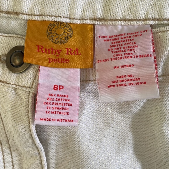 Ruby Rd. Gem embellished front pockets cream colored jeans with gold sheen - Picture 6 of 6